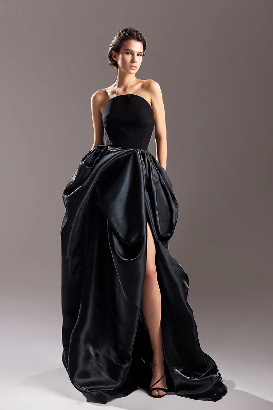Structured bodice side slit voluminous gown